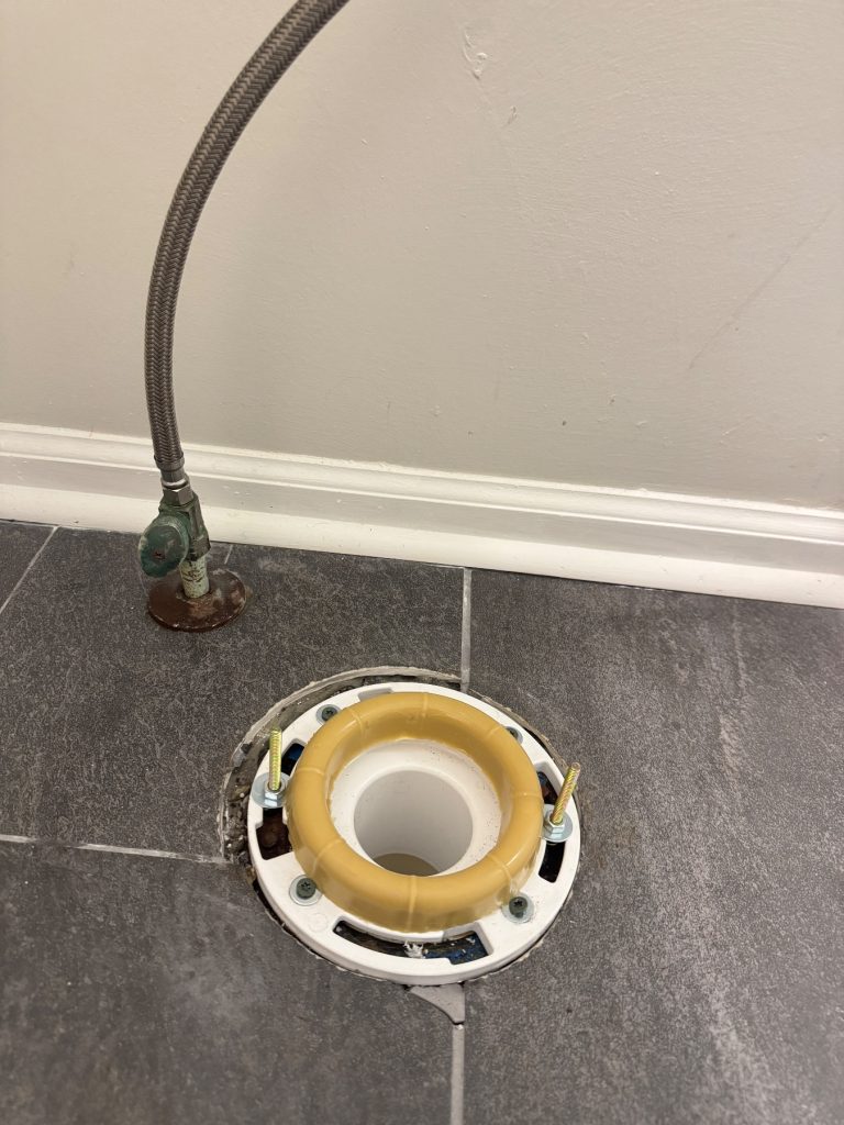 Reflange toilet with new wax seal and bolts for home in Woodberry Place in Cartersville Ga -- Cartersville, GA